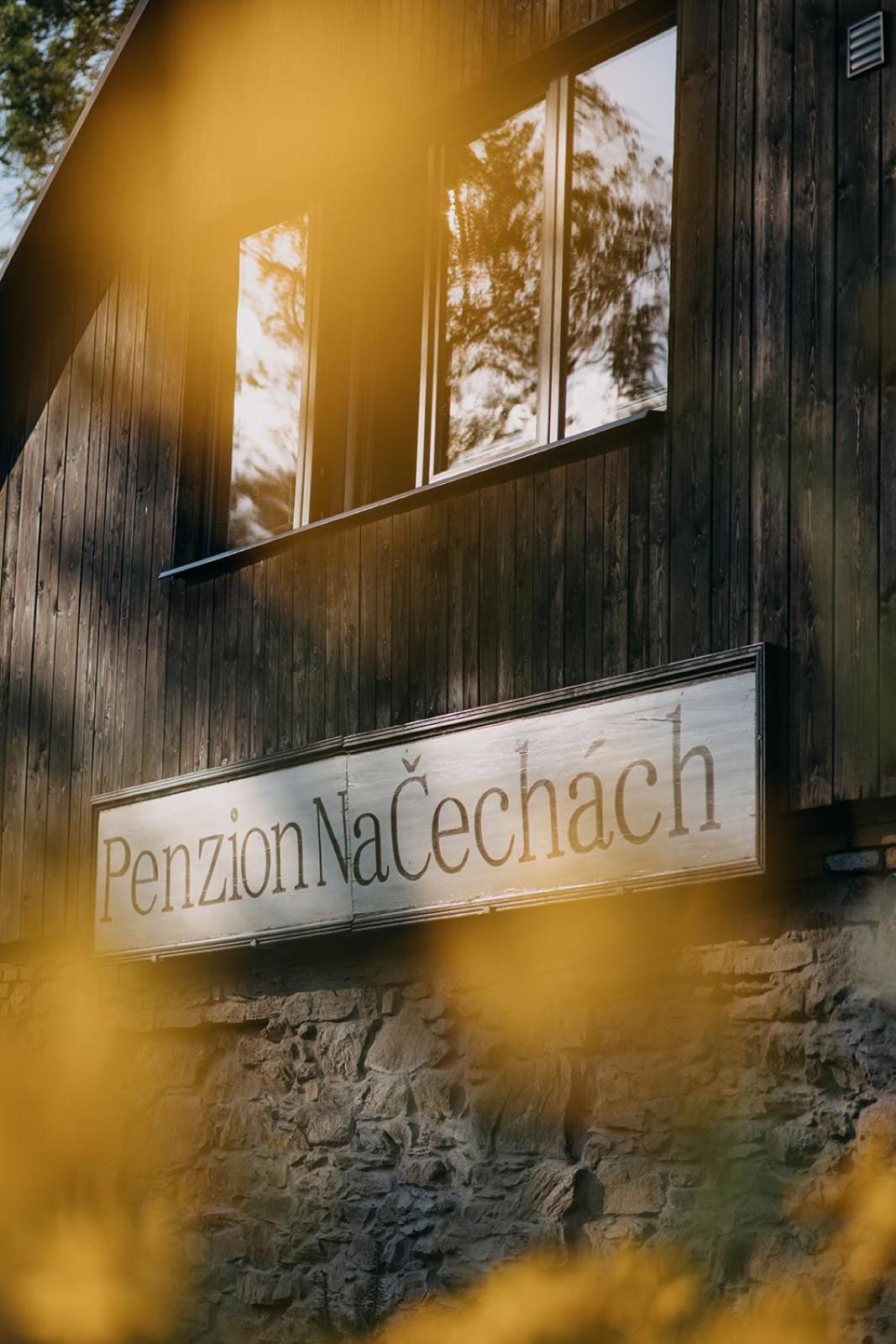 Restaurant A Penzion Na Cechach Hotell Korouhev Exteriör bild
